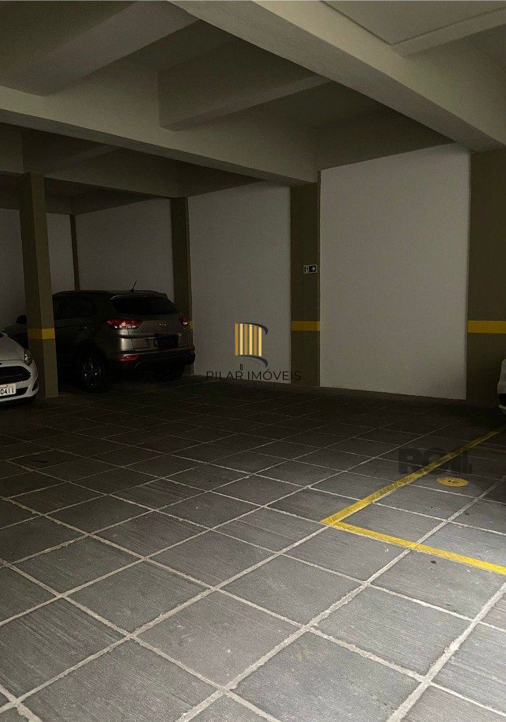 Apartamento no Partenon de 3 dormitórios e vaga