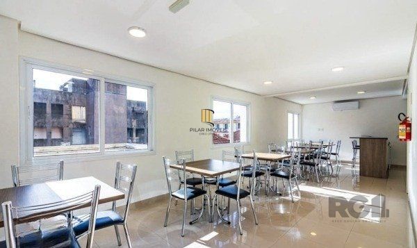 Apartamento no Partenon de 1 dormitório e vaga