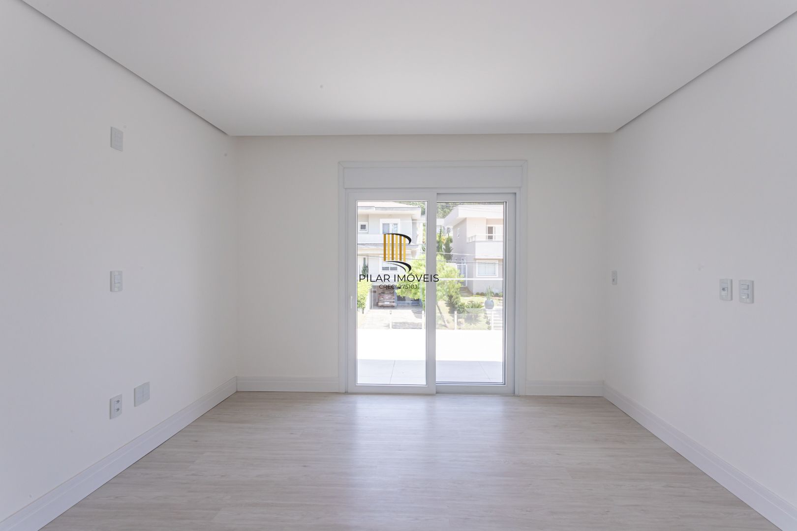 Casa de Condomínio 4 dormitórios no bairro Vila Nova