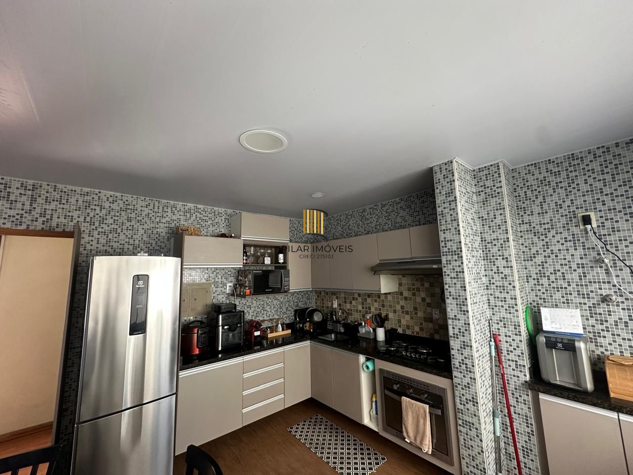 Ótima cobertura de 3 dormitórios com 232m² no bairro Passo da Areia.
