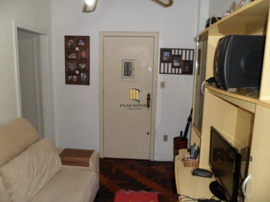 - Apartamento Térreo de 1 Dormitório com Pátio à Venda!