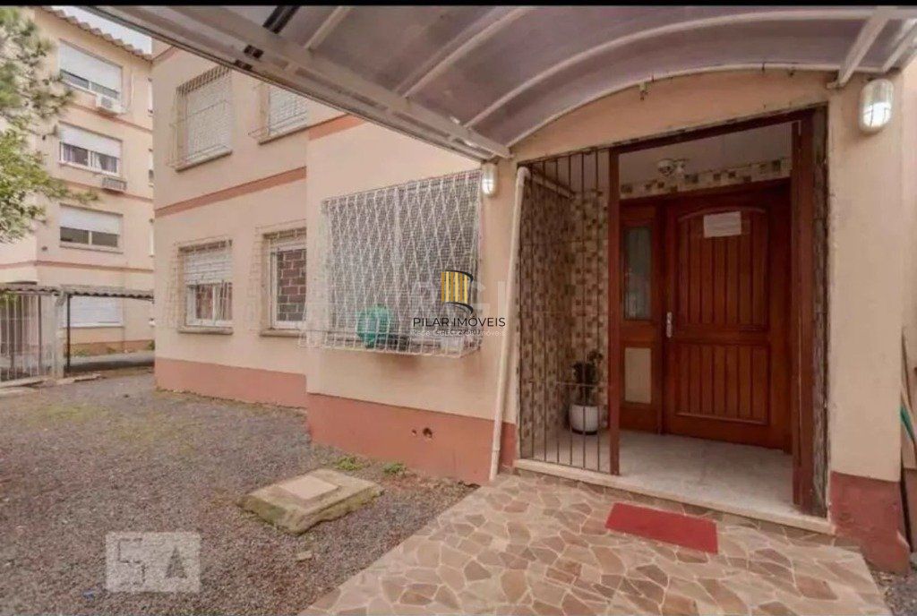 Apartamento 01 dormitório, no bairro Rubem Berta, em Porto Alegre - RS.
