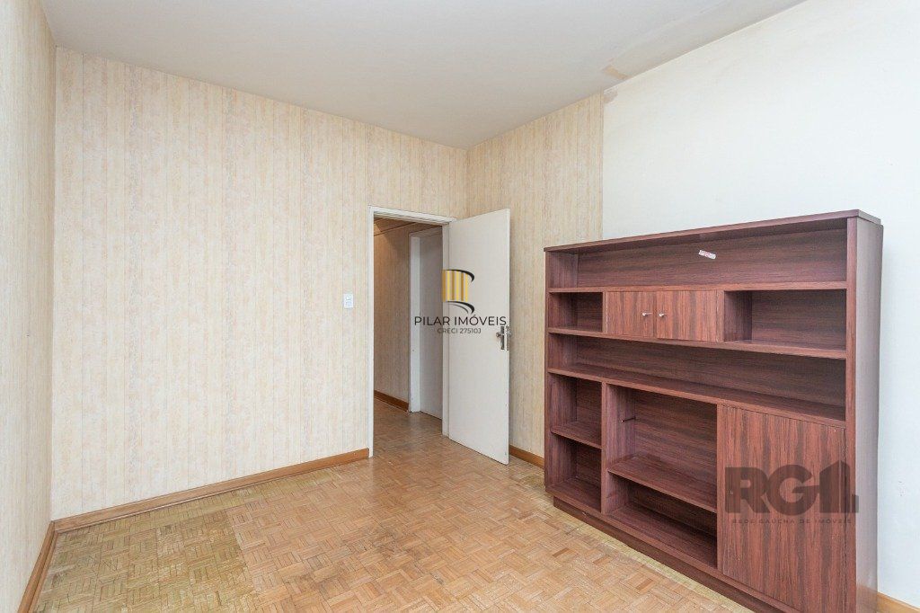 Apartamento no bairro Floresta de 3 dormitórios e vaga DESOCUPADO