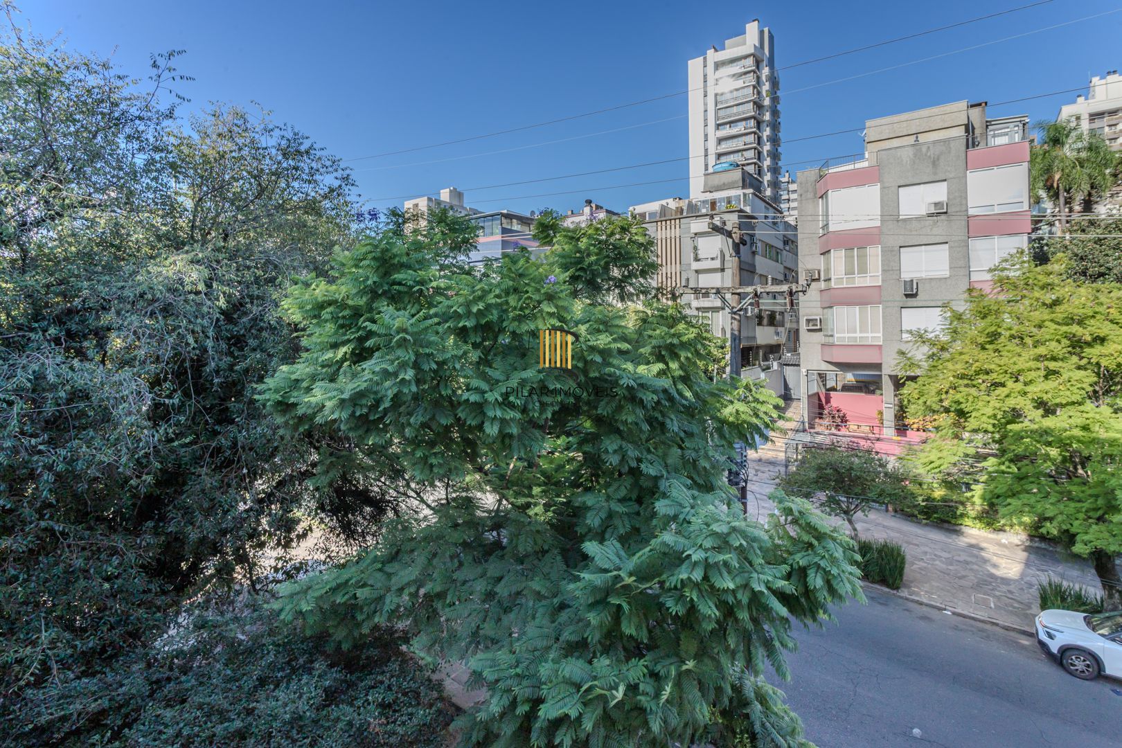 Cobertura duplex no bairro Petrópolis de 3 dormitórios vaga e terraço