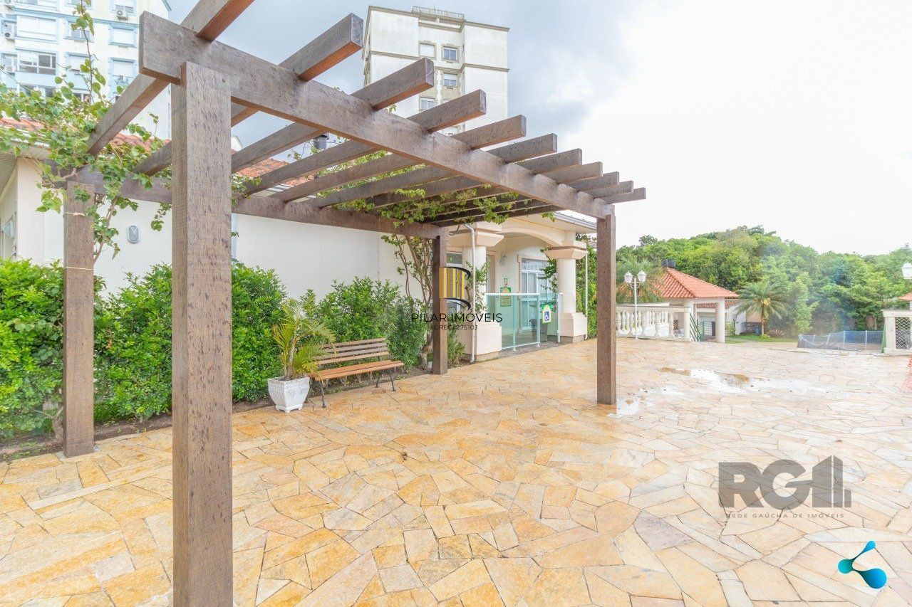 Apartamento na Cavalhada de 3 dormitórios vaga e infra