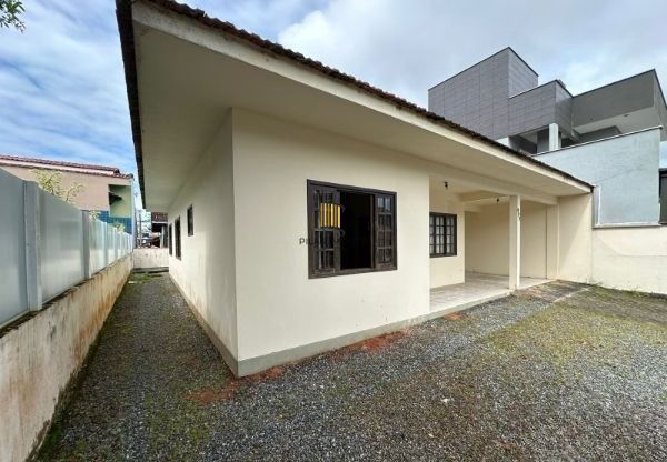 Casa na Praia de Enseada - São Francisco do Sul - SC