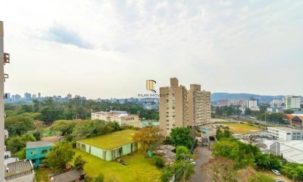 Cobertura no Jardim Botânico de 3 dormitórios e 2 vagas
