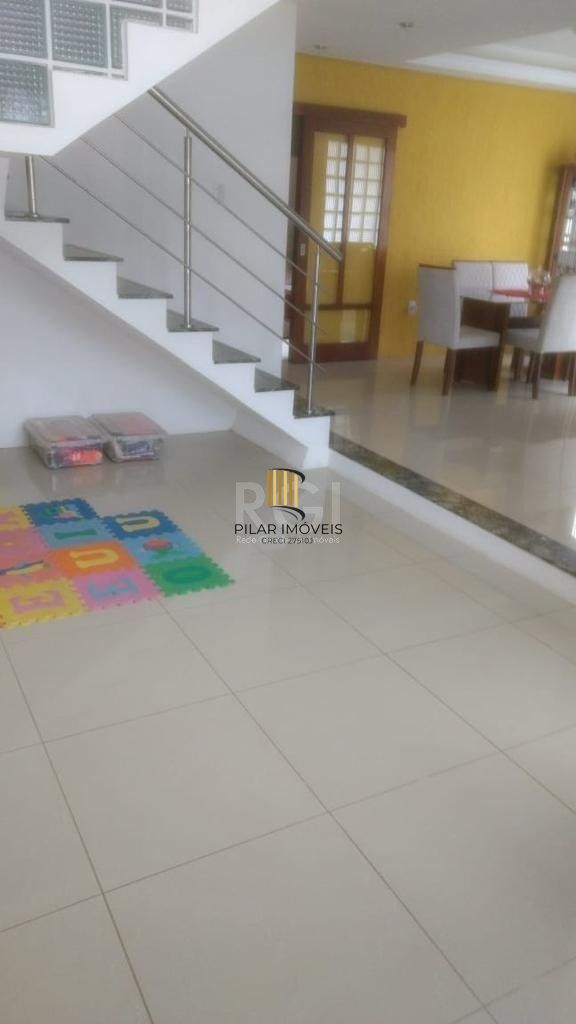 Casa para Venda - 180m², 3 dormitórios, Jardim Iolanda