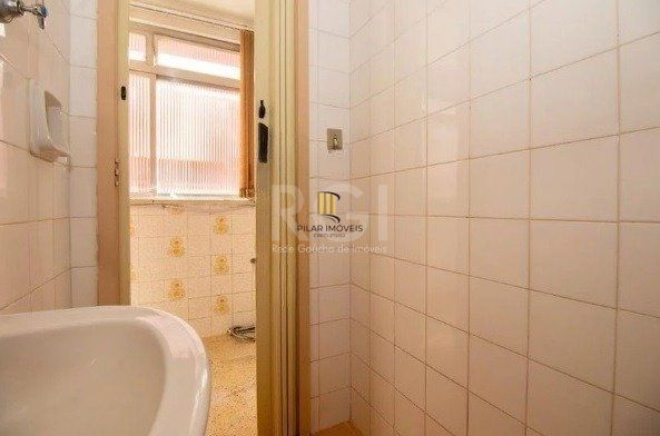 Apartamento de 2 dormitórios, 1 vaga - Petrópolis