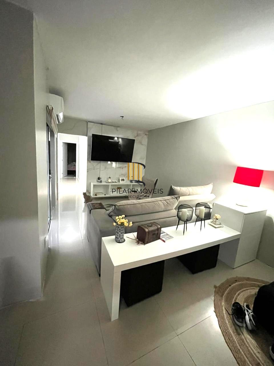 Apartamento de 3 dormitórios e vaga no bairro Petrópolis