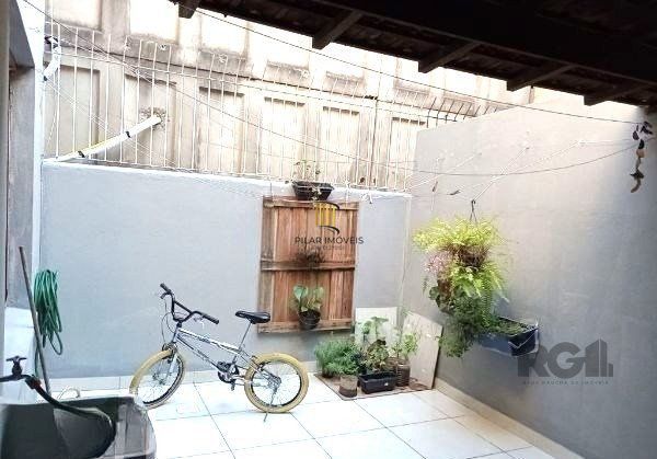 Apartamento de 2 dormitórios e vaga no Jardim Floresta