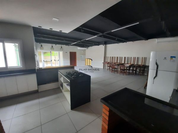 Apartamento no bairro Medianeira de 3 dormitórios DESOCUPADO