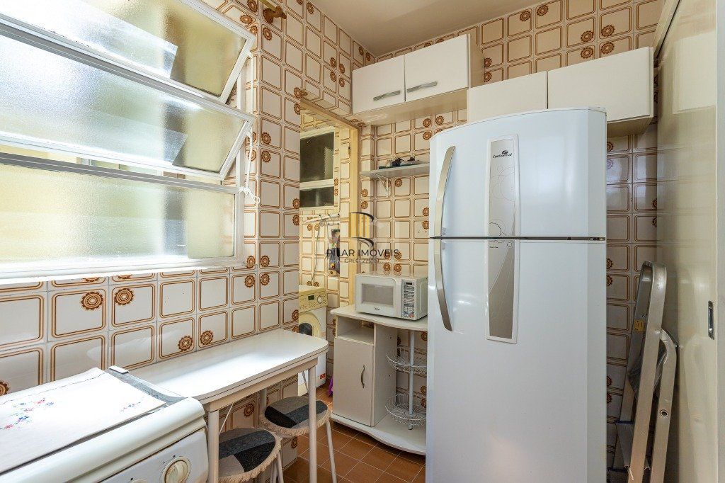 Apartamento no bairro Petrópolis de 1 dormitório desocupado