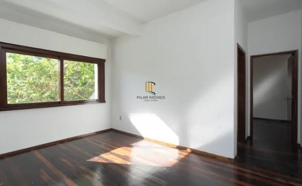 Prédio comercial no bairro Vila Jardim com 550m²