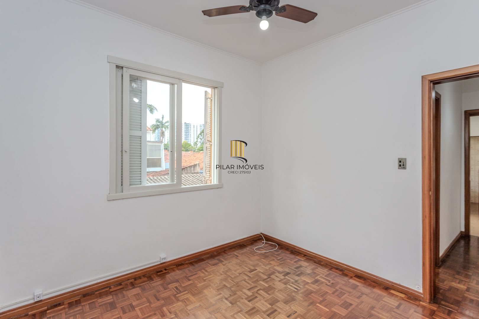 Apartamento no Jardim Lindóia de 2 dormitórios DESOCUPADO