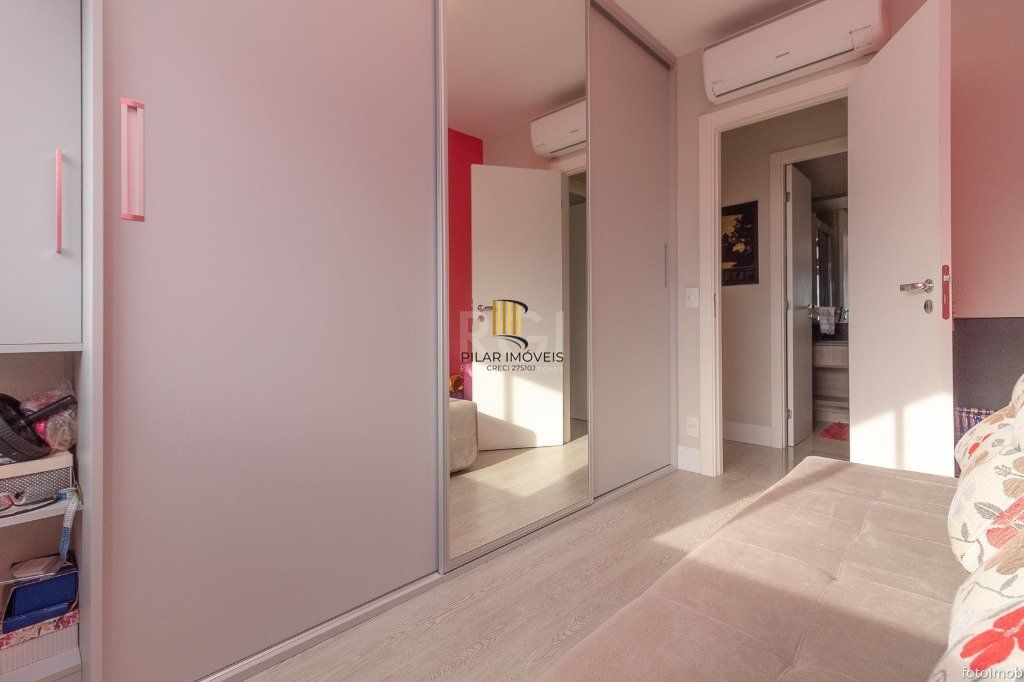 Apartamento para Venda - 66m², 2 dormitórios, sendo 1 suites, 2 vagas - Jardim Botânico