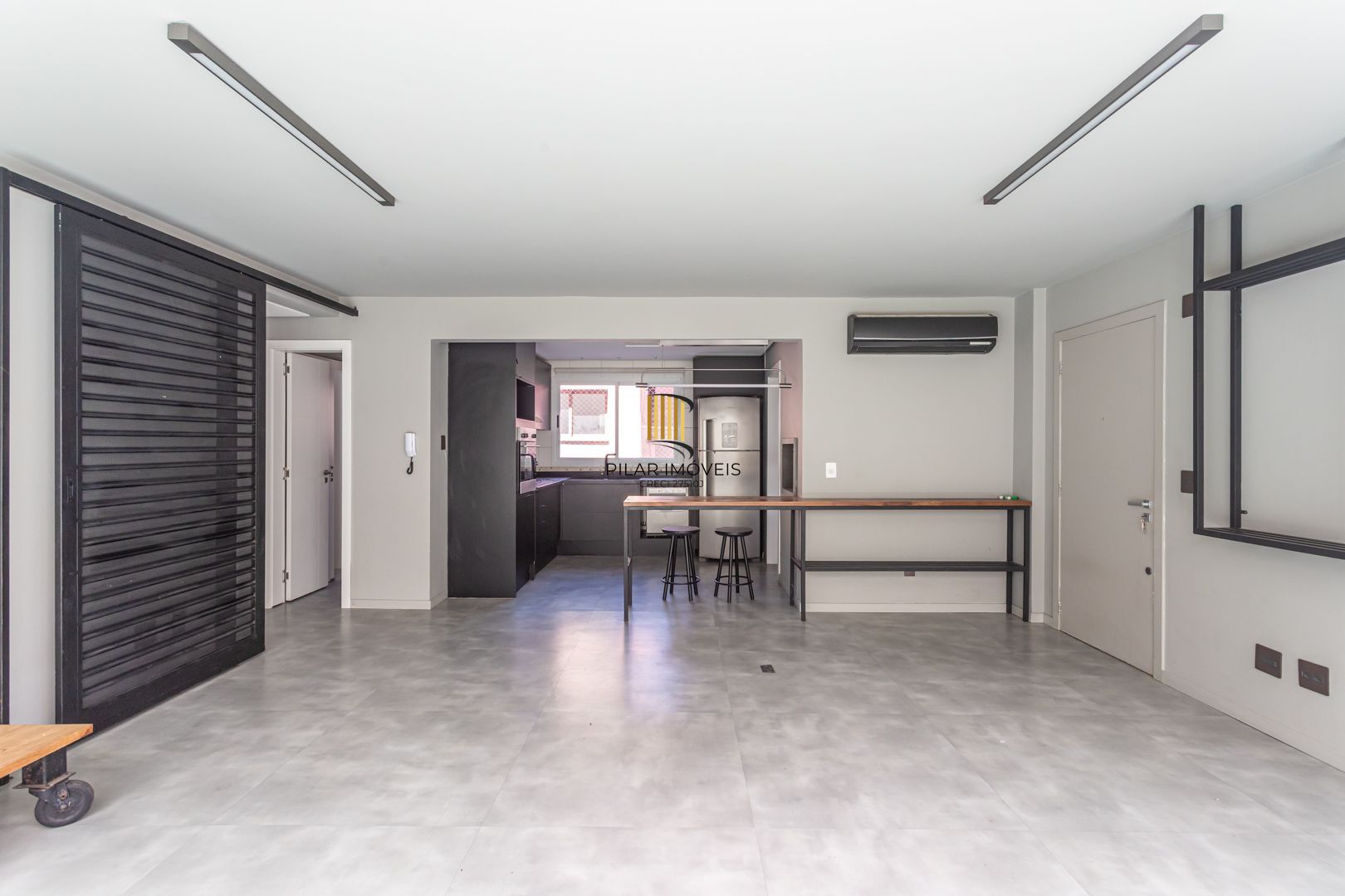 Apartamento Garden no bairro Pertrópolis de 3 dormitórios e 2 vagas DESOCUPADO