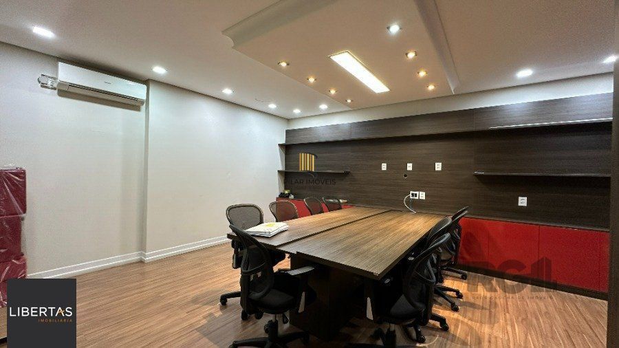Sala comercial mobiliada com 42m² no bairro Praia de Belas