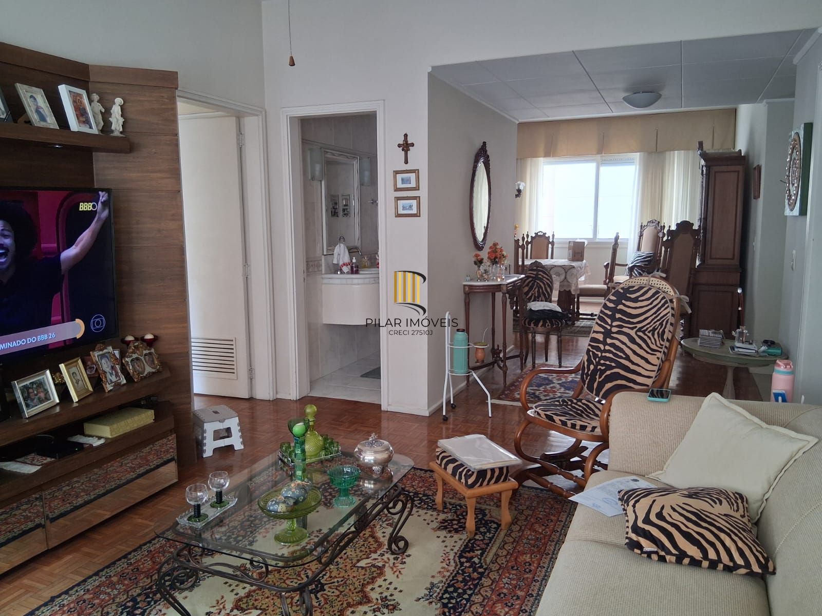 oportunidade, 217m² privativos, 2 vagas e depósito. Apenas R$ 880 mil