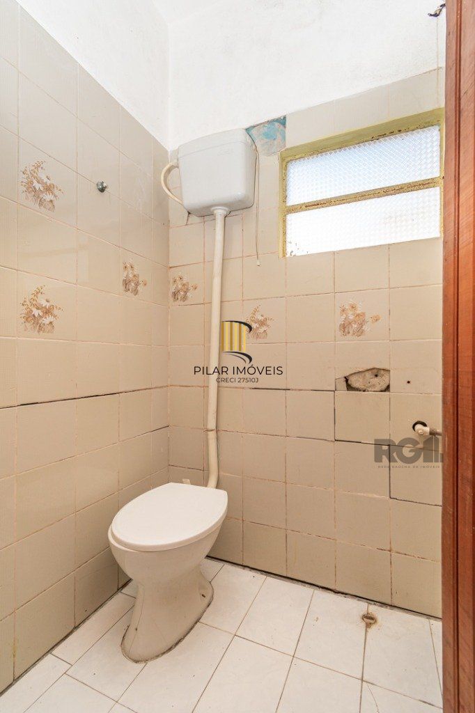 Casa no Sarandi de 2 dormitórios e 2 vagas