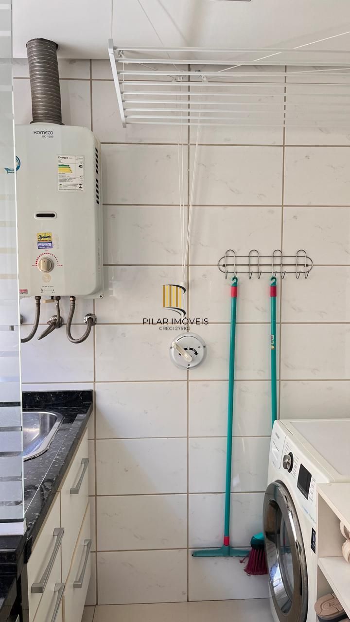 Apartamento de 2 dormitórios e vaga no bairro Santana