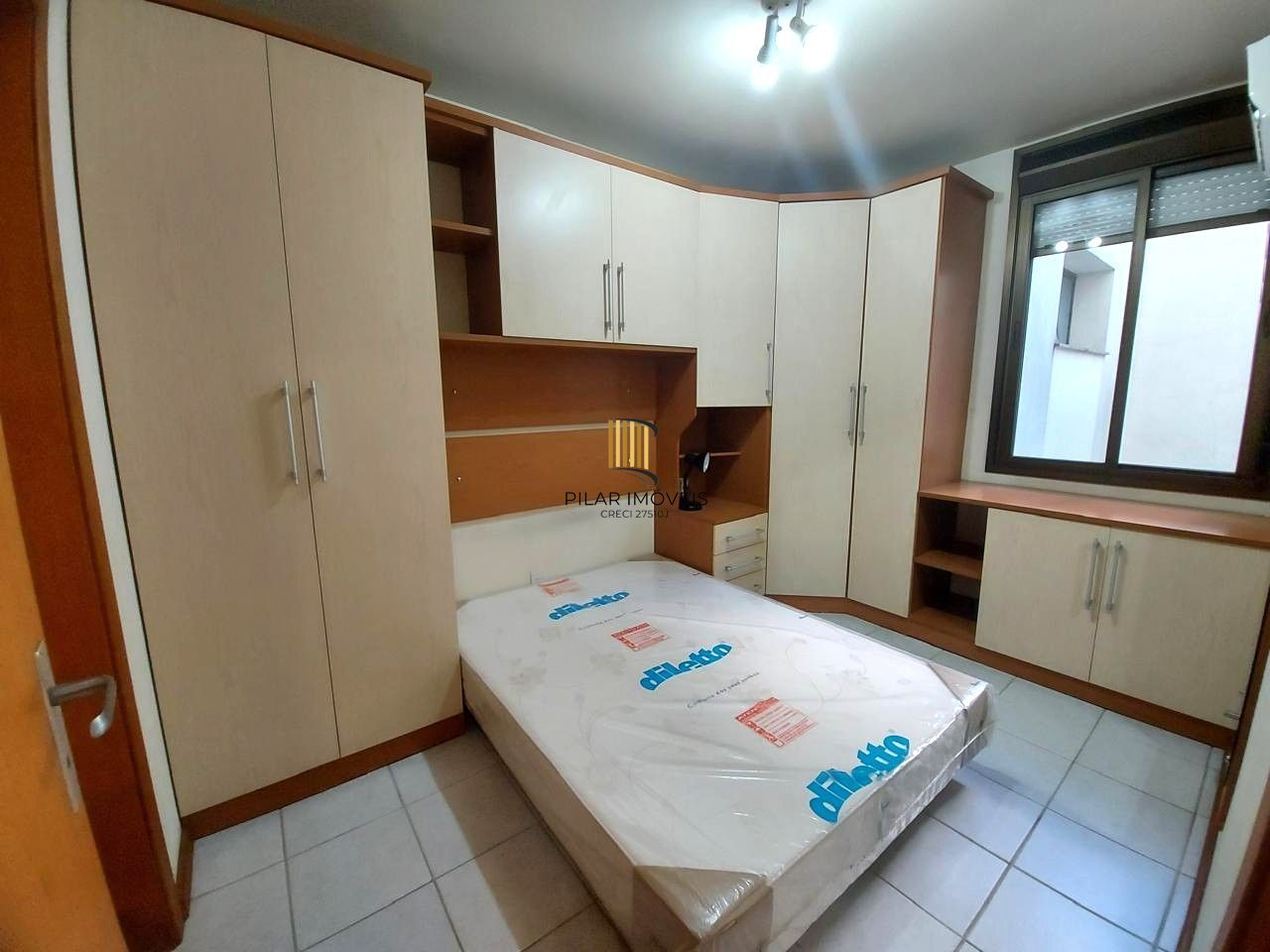 Apartamento no Jardim Botânico de 1 dormitório semi mobiliado