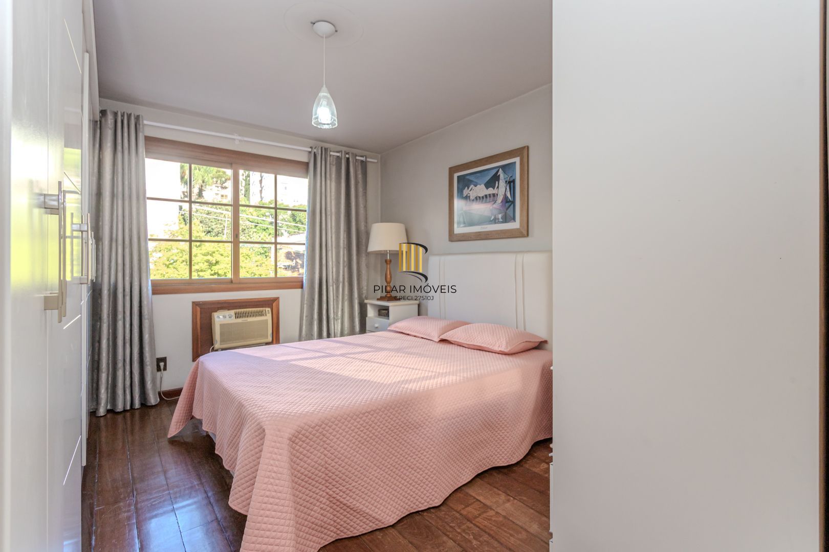 Cobertura duplex no bairro Petrópolis de 3 dormitórios vaga e terraço