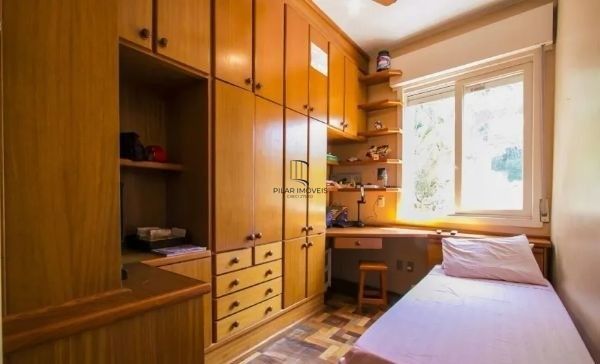 Casa sobrado no Petrópolis com 7 dormitórios e 4 vagas