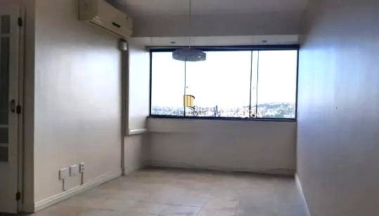 Apartamento na Glória de 2 dormitórios e vaga