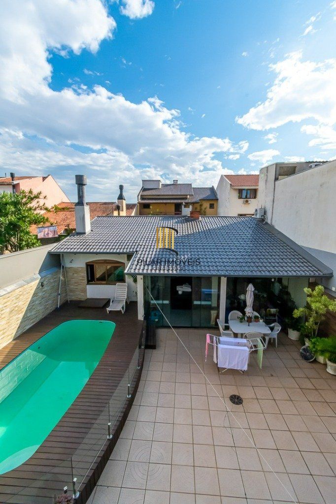 Casa 4 Dormitório(s) Bairro Jardim Planalto
