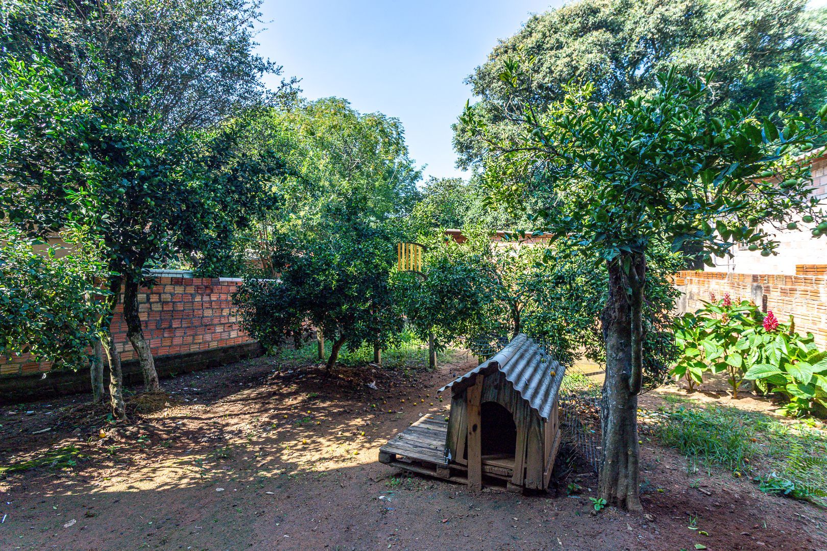 Casa sobrado em Viamão com loja e apartamento