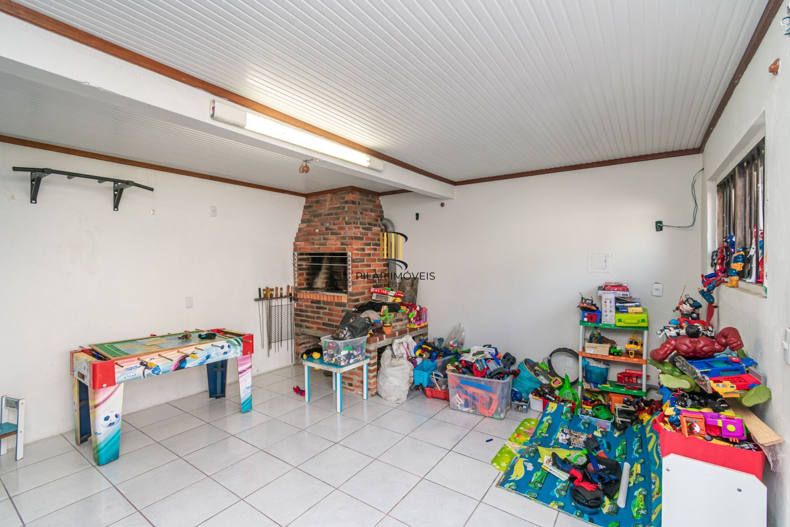 Casa 03 dormit (suíte e closet) e 4 vagas, na Vila Ipiranga, em Porto Alegre, RS