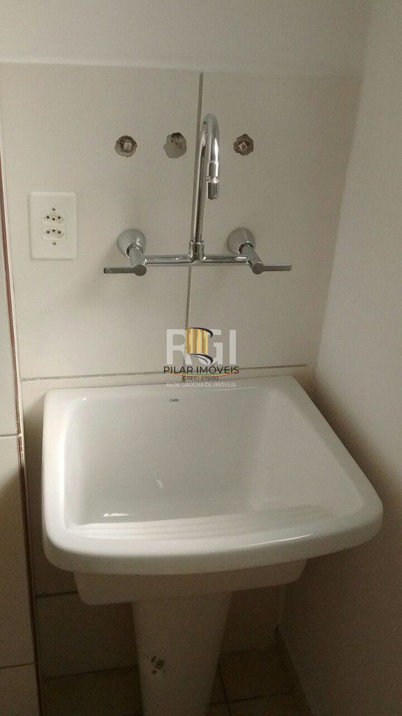 Apartamento no Cond Porto Cruzeiro de 2 dormitórios, 1 vaga Desocupado