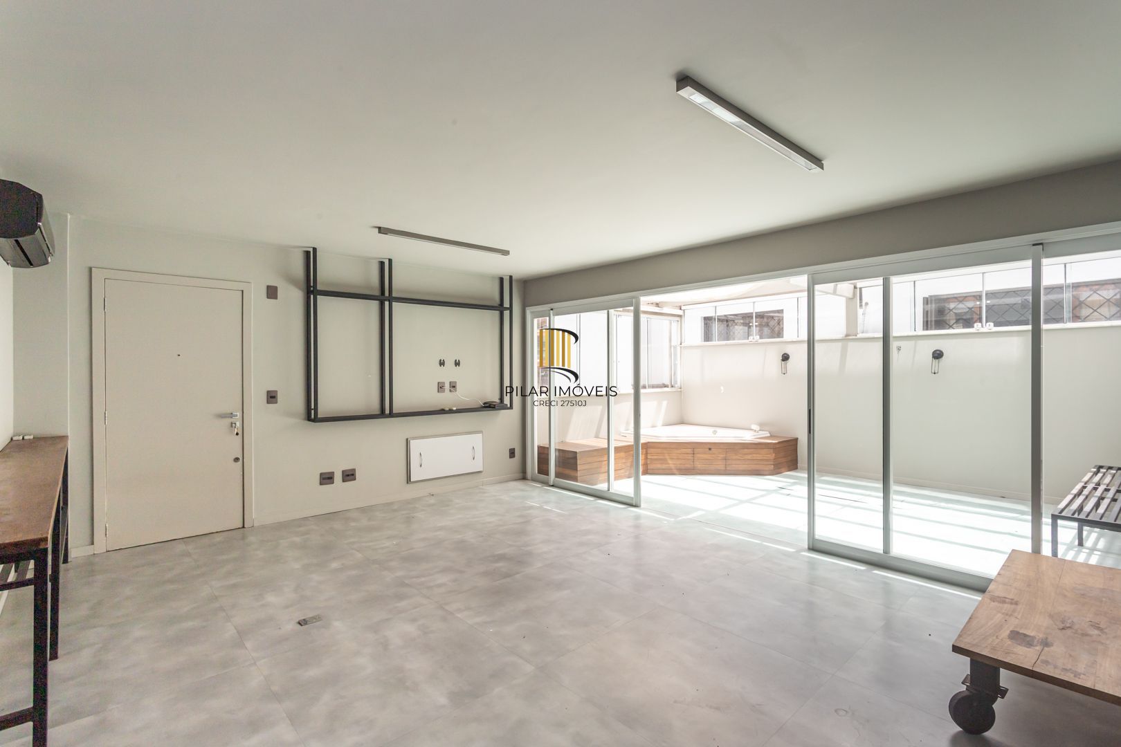 Apartamento Garden no bairro Pertrópolis de 3 dormitórios e 2 vagas DESOCUPADO - Pilar Imóveis