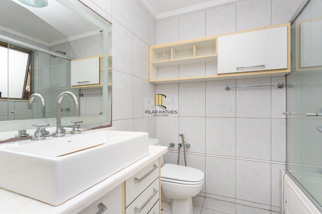 Apartamento para Venda - 141m², 3 dormitórios, sendo 1 suites, 3 vagas - Rio Branco