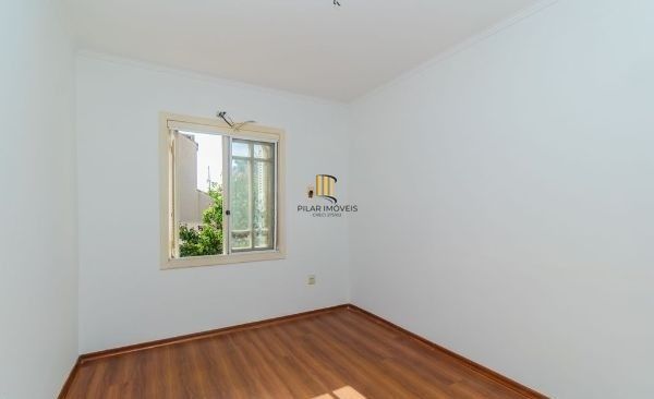 Casa em Condomínio em Ipanema de 3 dormitórios e 2 vagas