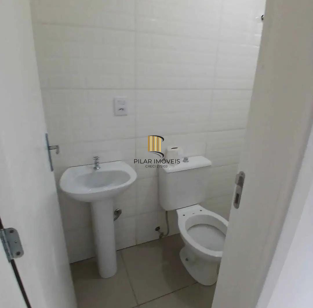 Sobrado 2 dormitórios no bairro Hípica