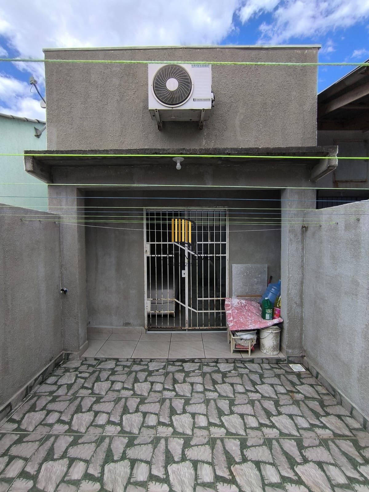 Casa 2 dormitórios no bairro Jardim Algarve