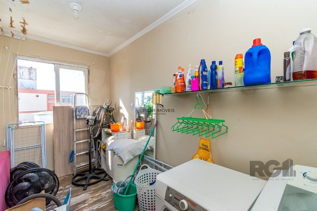 Apartamento 3 dormitórios com dependência com vaga na Medianeira
