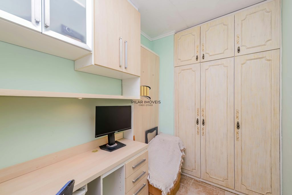 Apartamento 2 dorms, altar alto, 1 vaga de garagem coberta, à venda Rua Catumbi, Medianeira - Porto Alegre