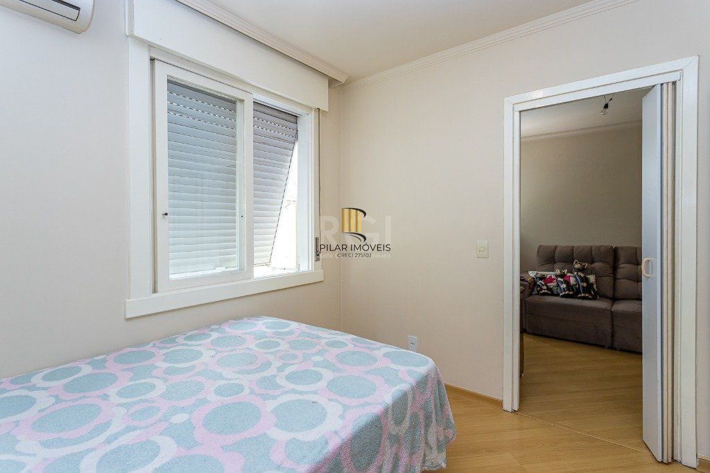 Apartamento no bairro Petrópolis de 1 dormitório desocupado