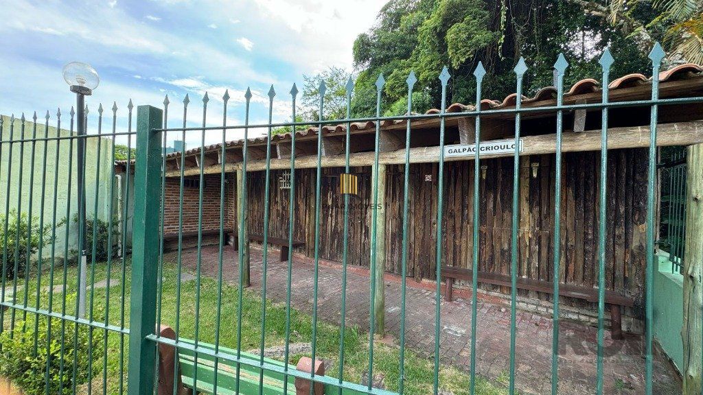 Apartamento de 2 dormitórios no bairro Nonoai