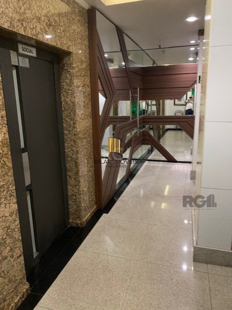 Apartamento no Centro de 3 dormitórios andar alto