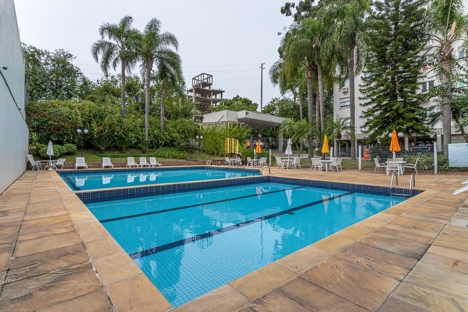 Apartamento no Passo D'areia de 3 dormitórios vaga e infra