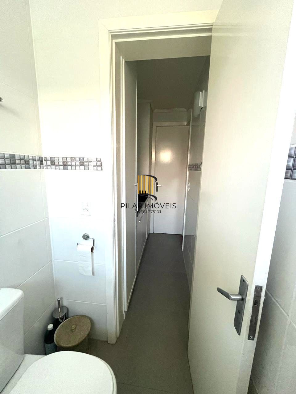 Casa em Condomínio fechado no Humaitá de 3 dormitórios 2 vagas e infra