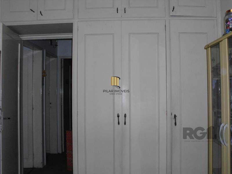 Casa sobrado no bairro Higienópolis de 3 dormitórios e 2 vagas