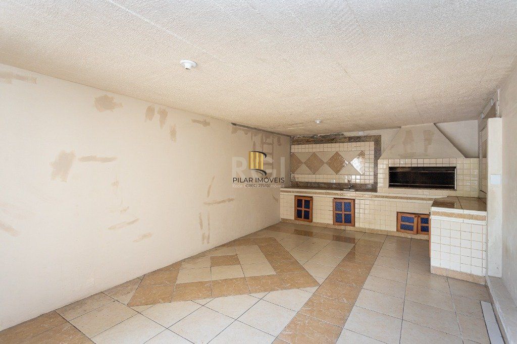 Casa para Venda - 740m², 5 dormitórios, sendo 1 suites, 3 vagas - Vila Assunção