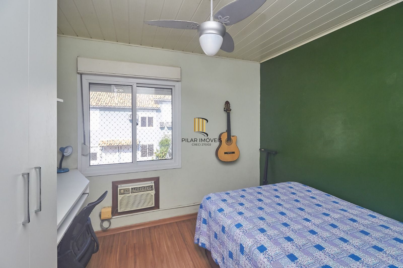 Casa sobrado em condomínio fechado no Alto Petrópolis de 2 dormitórios e vaga