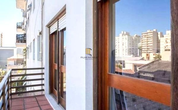 Apartamento no bairro Floresta de 3 dormitórios e vaga