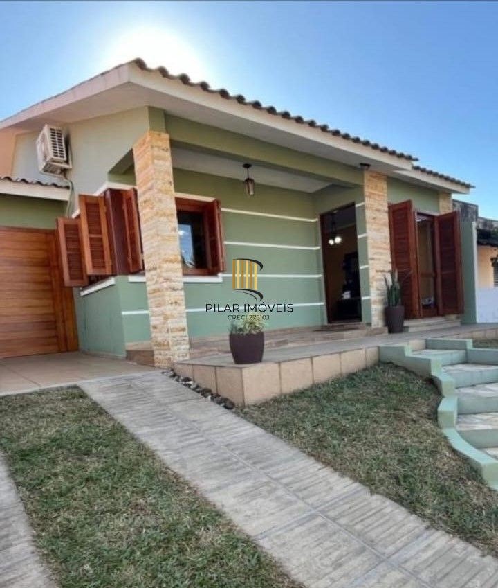 Casa 3 dormitórios no bairro Jardins